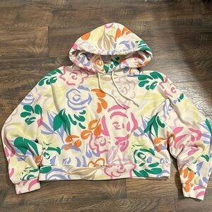 NWOT Gap women sweater size L